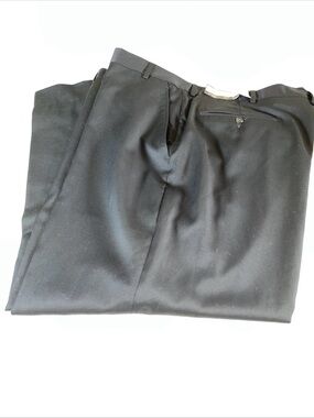 Jos A Bank Men’s Navy Size 50 X 27 100% Wool Super Fine Gabardine Flat Front NWT